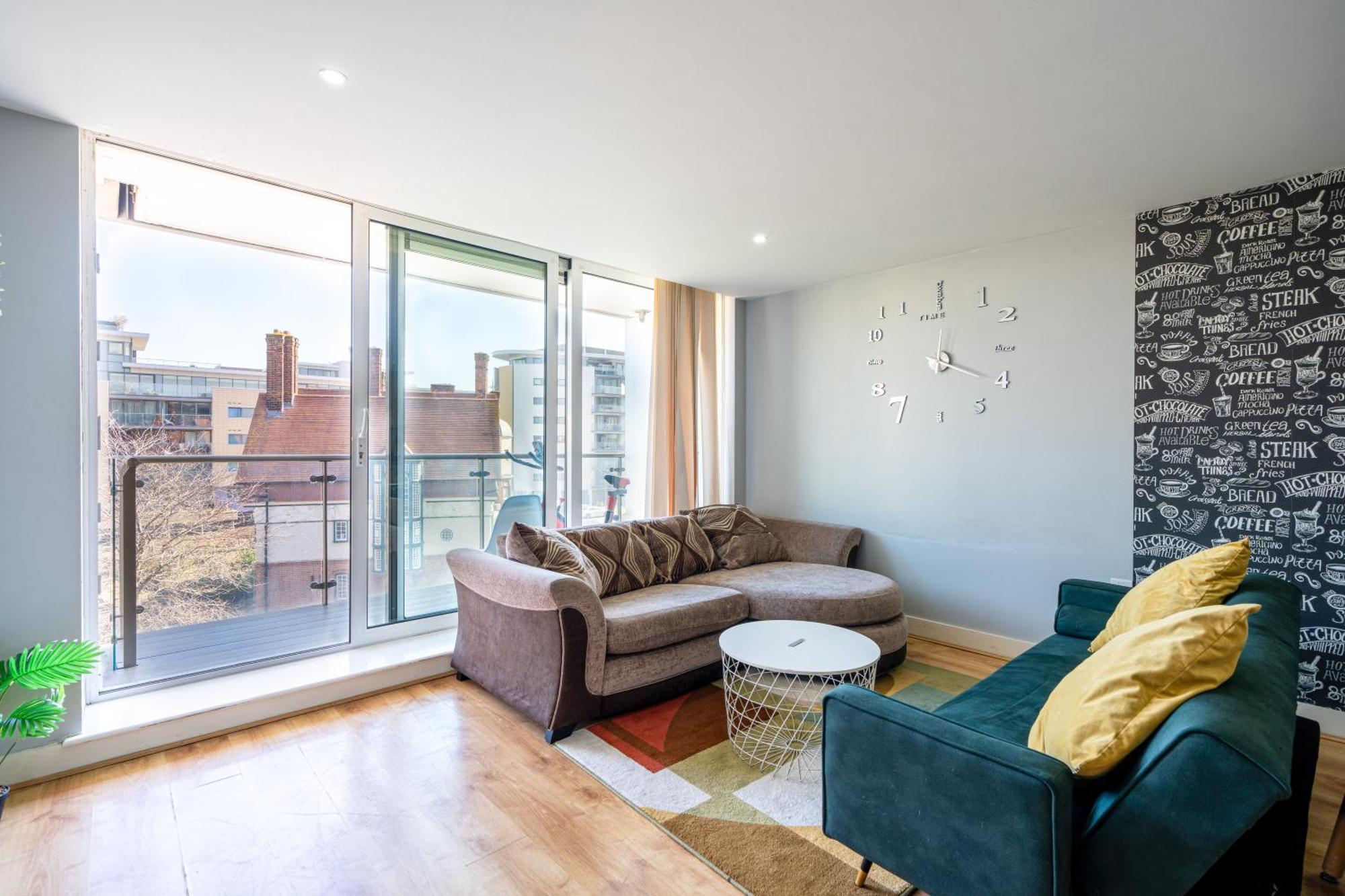 Appartamento Chic Lakeside W Free Parking Near Excel *